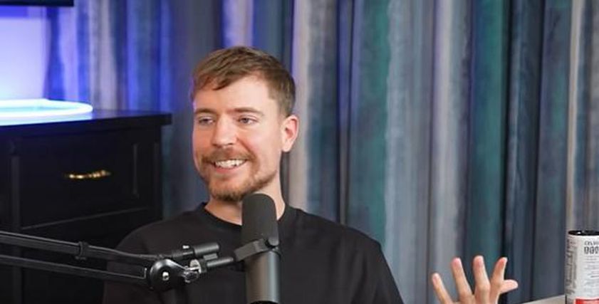 تعرف على مرض اليوتيوبر مستر بيست.. ظل 14 يوما دون طعام واكتفى بالماء