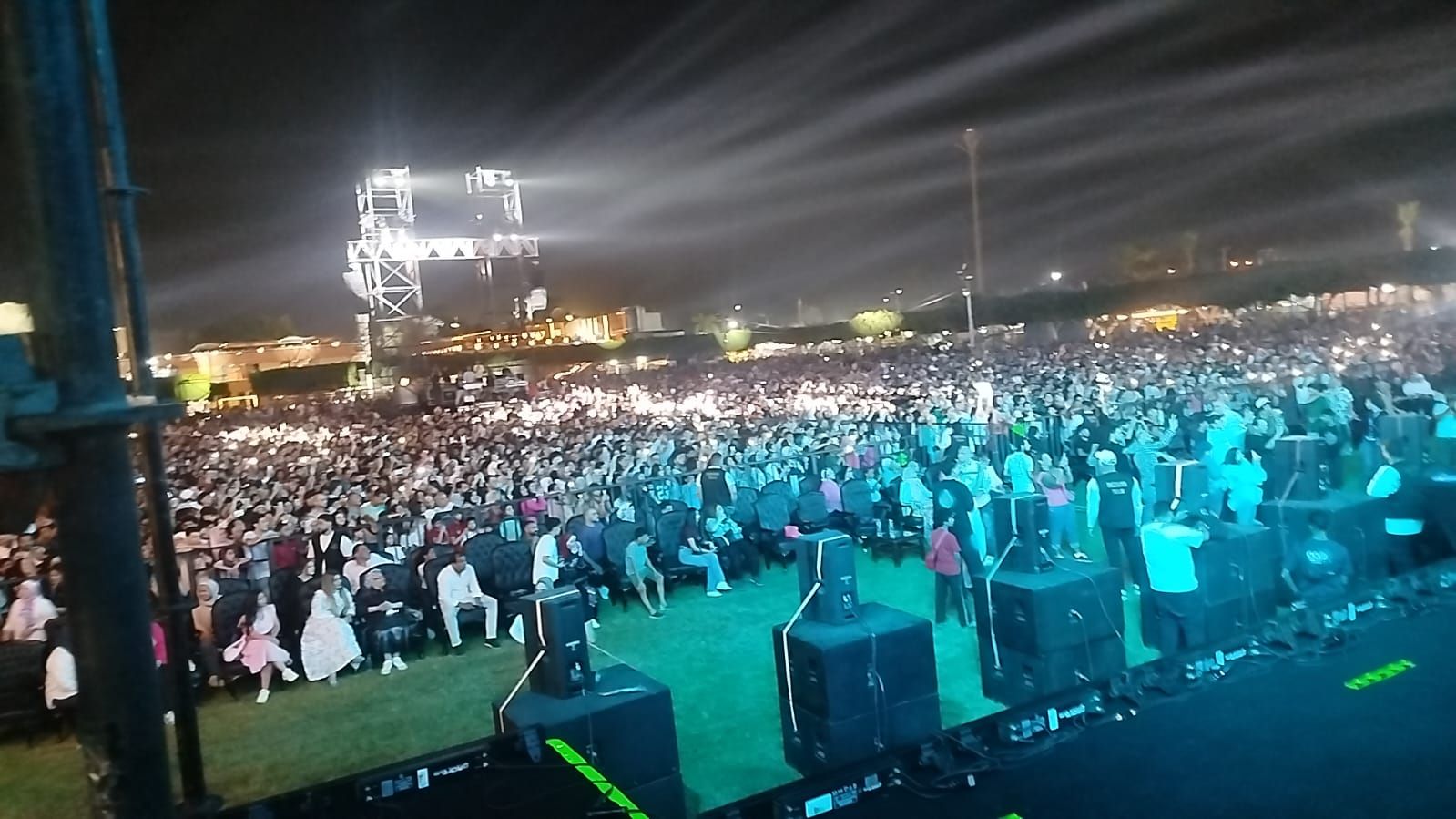 أحمد سعد يُحيى حفلا بنادى الشمس وسط حضور جماهيرى.. صور