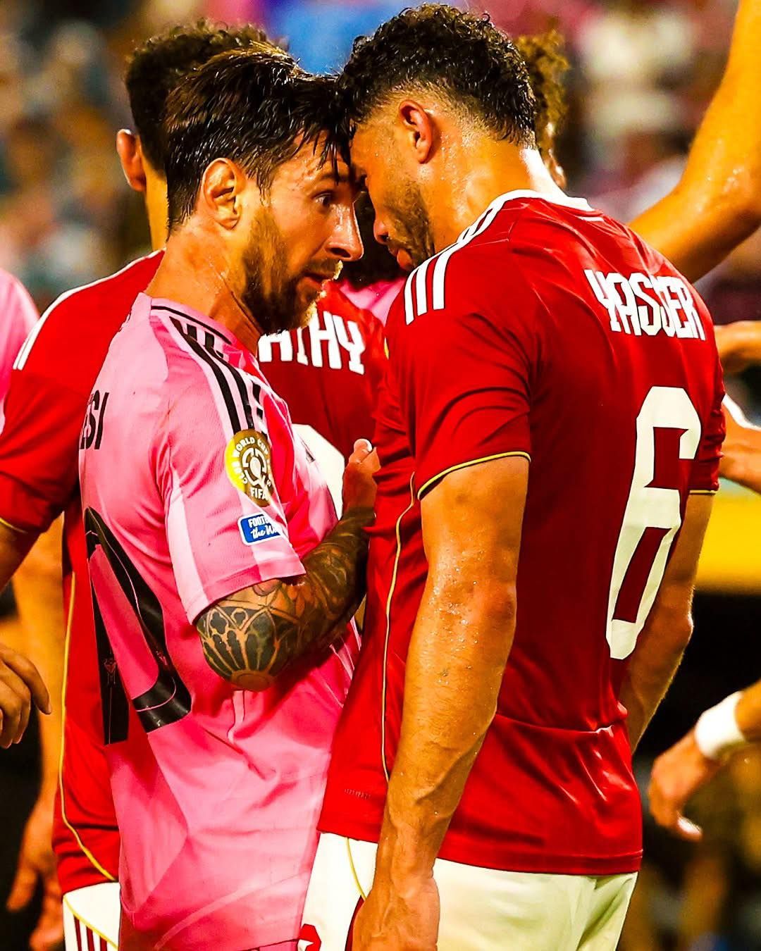 "لقطة ميسي وياسر إبراهيم" تخطف الأضواء فى مباراة الأهلى وإنتر ميامي