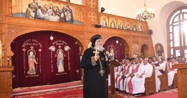 البابا تواضروس يصلى العشية فى كنيسة السيدة العذراء والشهيدة مارينا بالعلمين