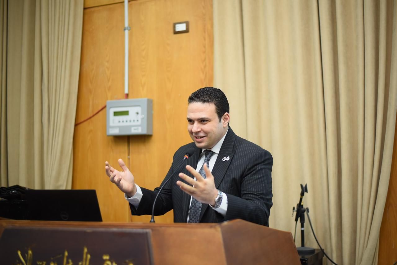 في مؤتمر جماهيري حاشد.. حزب العدل يعقد أولى جولاته الانتخابية بمحافظة أسيوط