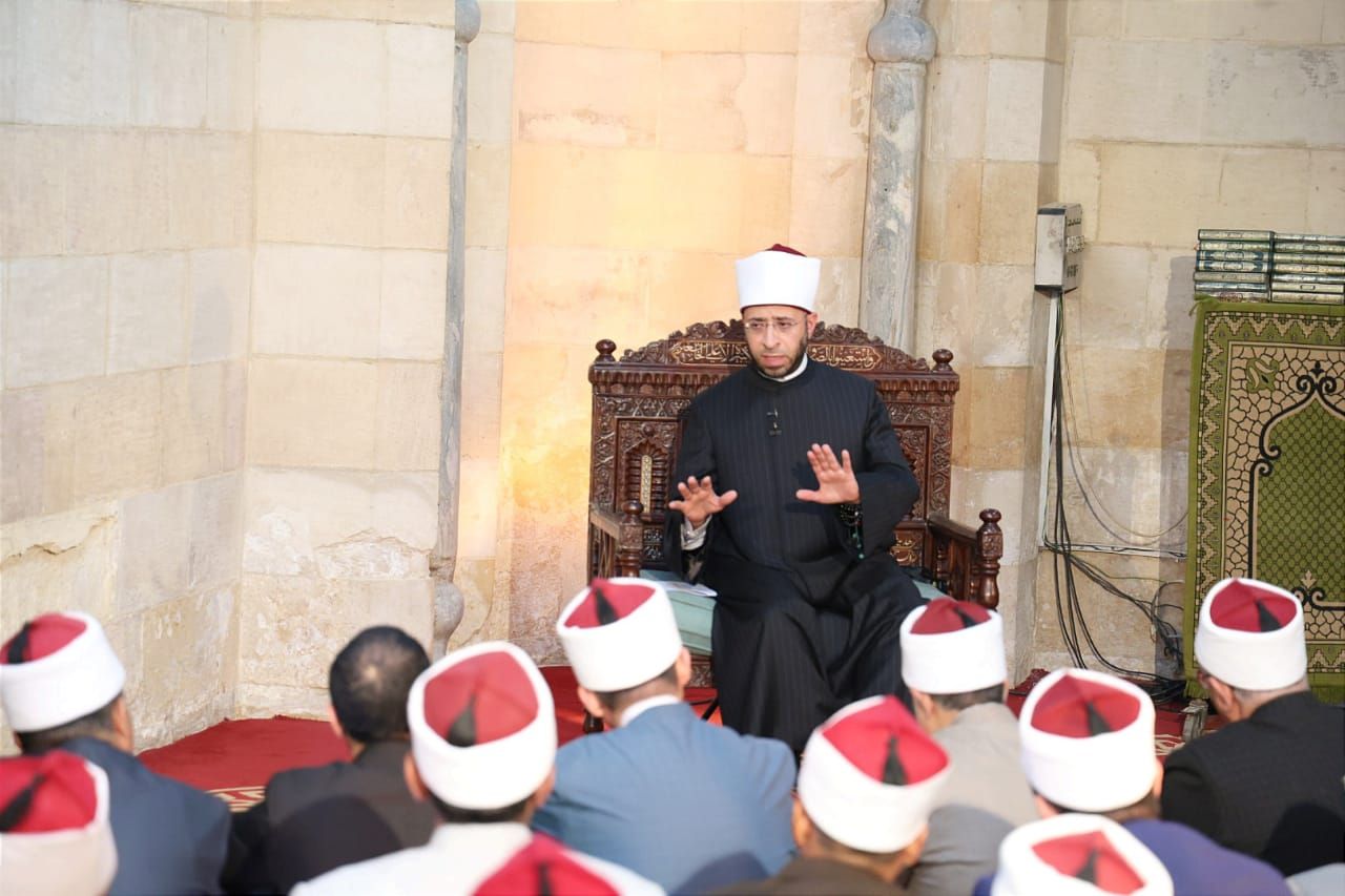 وزير الأوقاف يتفقد مسجد وضريح الإمام الليث بن سعد بالقاهرة