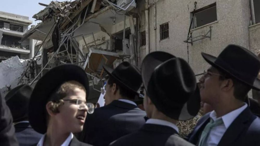 إسرائيل وإيران تتبادلان القصف لليوم الثالث وسط تصعيد خطير