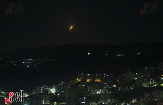 قتيلان وعدة إصابات إثر القصف الصاروخى الإيرانى الأخير على شمال إسرائيل.. صور