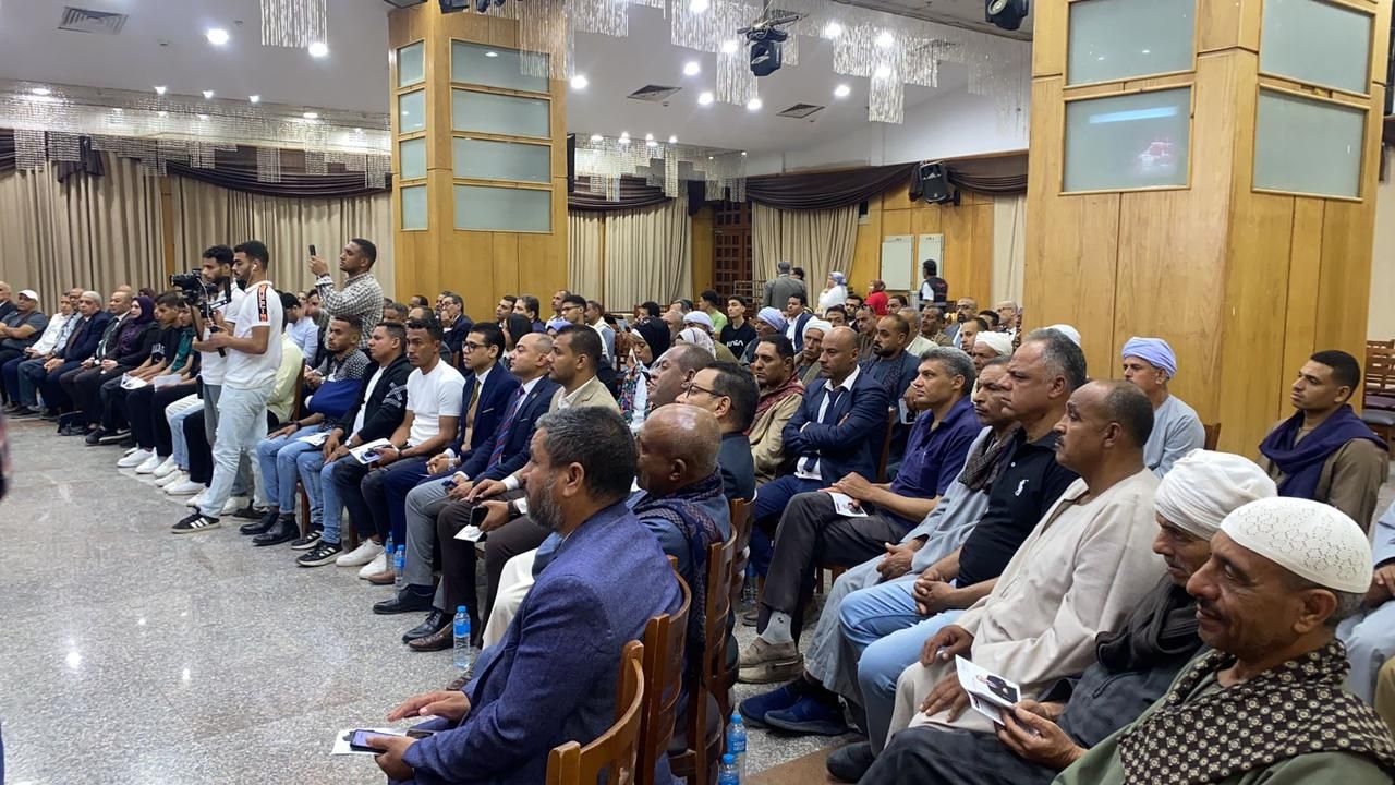 في مؤتمر جماهيري حاشد.. حزب العدل يعقد أولى جولاته الانتخابية بمحافظة أسيوط