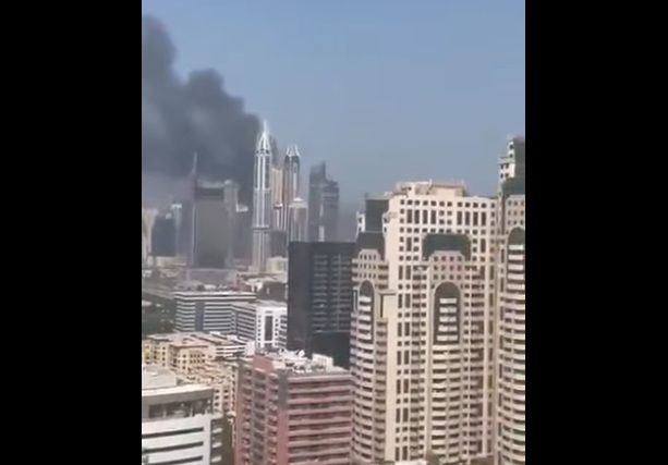 لن تصدق السبب...حريق هائل يلتهم ناطحة سحاب في دبي