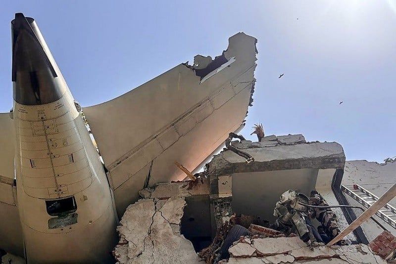العثور على الصندوق الأسود الثاني للطائرة الهندية المنكوبة