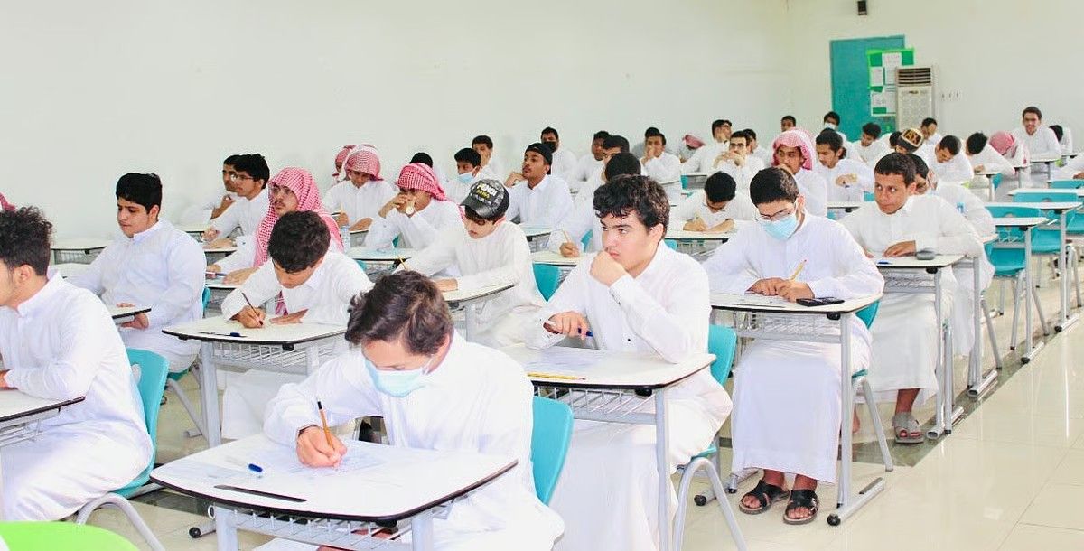 السعودية | أكثر من 500 ألف طالب وطالبة بمدارس تعليم جدة يبدؤون اختباراتهم لنهاية العام الدراسي