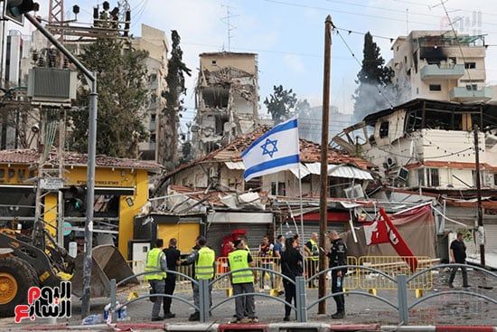 إعلام إسرائيلى: 13 قتيلا منذ بدء الهجمات الصاروخية الإيرانية على البلاد.. صور