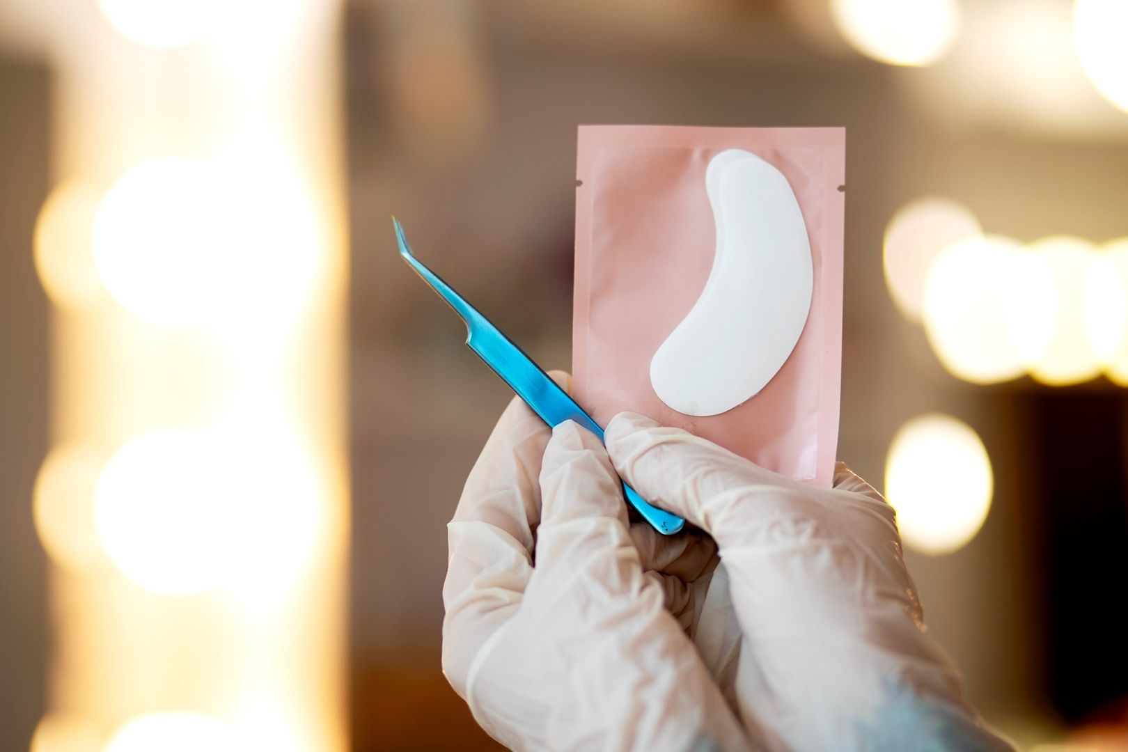 كيف تساعد شرائح السيليكون على علاج الندوب؟ دليلك للعناية بالبشرة بعد الجروح والجراحات