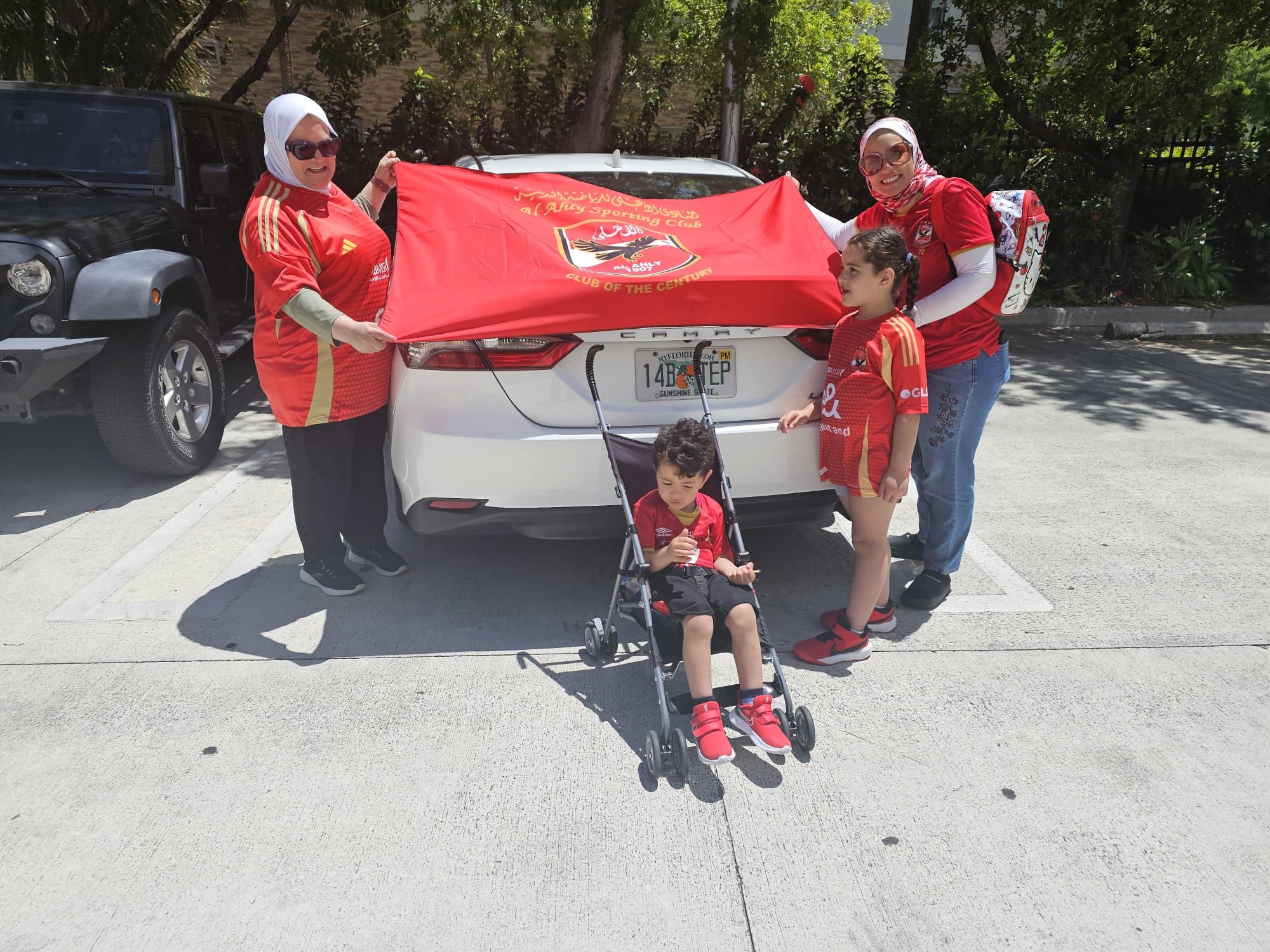 الأهلي والزمالك "ايد واحدة" قبل ضربة البداية بمونديال الأندية.. صور