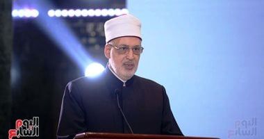 وكيل الأزهر يشكِّل لجنة عاجلة لفحص شكاوى طلاب العلمي من امتحان الفيزياء