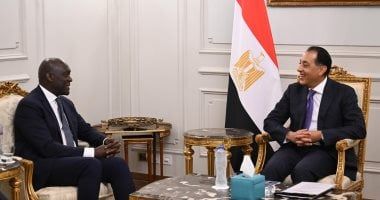 رئيس الوزراء يلتقى الرئيس التنفيذى لمؤسسة التمويل الدولية والوفد المرافق له