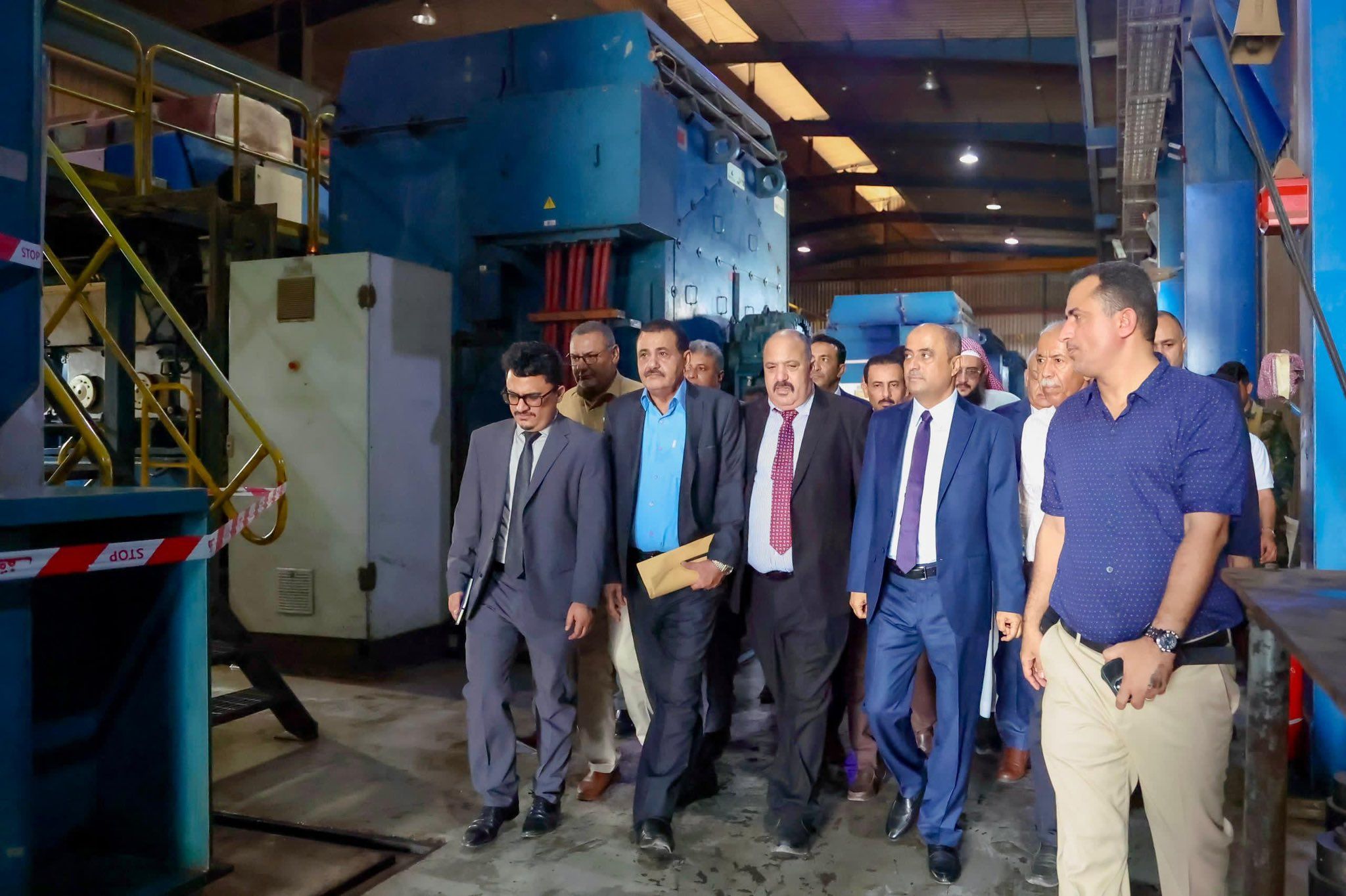 "بن بريك" يوجّه بسرعة استكمال مشروع تصريف الطاقة في خورمكسر ورفع قدرة محطة المنصورة