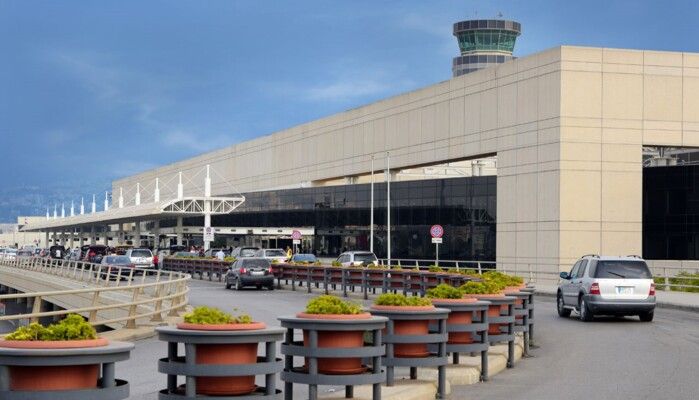 وصول طائرة رومانية على متنها لبنانيون عالقون في شرم الشيخ إلى مطار بيروت