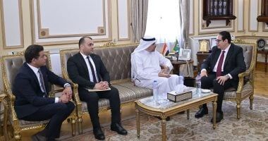 رئيس جامعة القاهرة يستقبل رئيس المكتب الثقافي الكويتي لبحث تعزيز علاقات التعاون