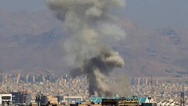 نتانياهو يعلن تصفية رئيس الاستخبارات الإيرانية ونائبه