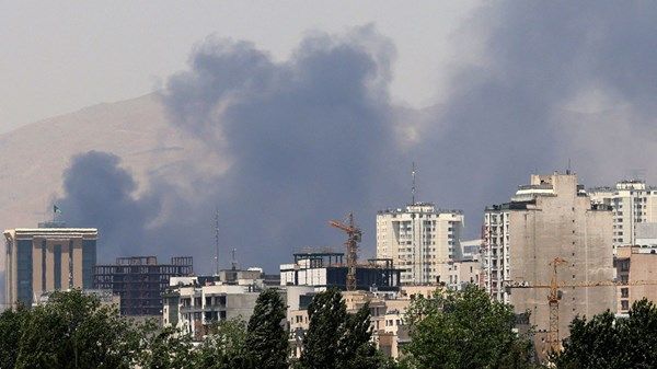 الجيش الإسرائيلي يطلب من السكان إخلاء منطقة في طهران