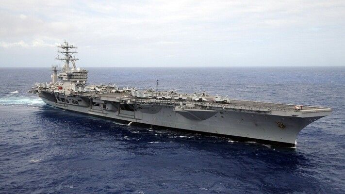 حاملة طائرات أميركية غادرت بحر الصين الجنوبي متجهةً غربًا نحو الشرق الأوسط