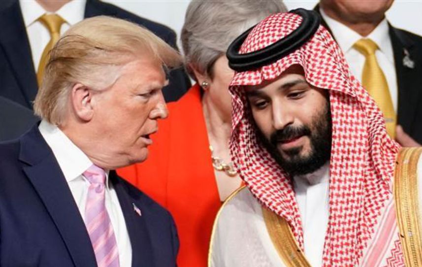 موقع عبري: اتفاق ترامب مع الحوثيين أفشل هجومًا وشيكًا لقوات الشرعية بدعم سعودي