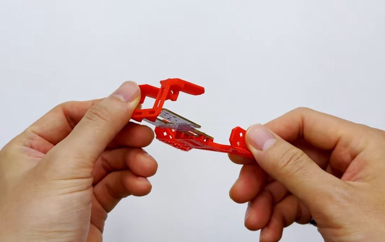 تكنولوجيا: وزنه 15 جرامًا فقط.. أصغر ماوس لاسلكى فى العالم مخصص للألعاب "صور"