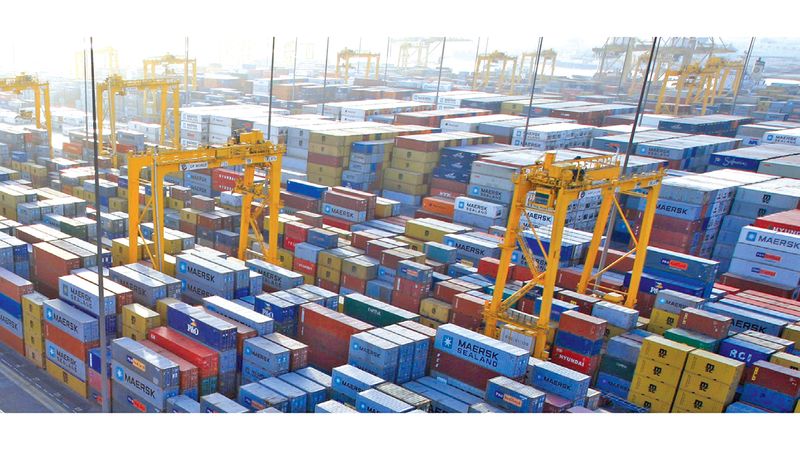 الامارات | 3.5 تريليونات درهم التجارة الخارجية غير النفطية للإمارات بنهاية 2025