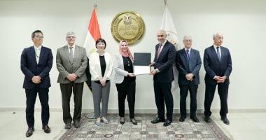 وزير التعليم ونائب "جايكا" يكرمان الدفعة الرابعة من مدربي أنشطة التوكاتسو