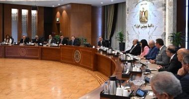 رئيس الوزراء يجتمع مع أعضاء اللجنة الاستشارية للتنمية العمرانية وتصدير العقار