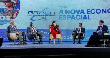 رئيس وكالة الفضاء المصرية يشارك في المنتدى الدولي لتكنولوجيا المعلومات بأنجولا