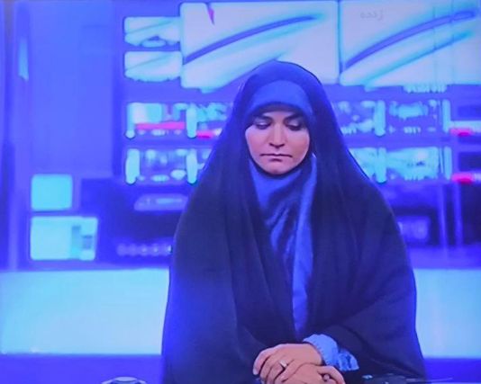 تعرف على مصير المذيعة الإيرانية بعد هروبها من القصف الإسرائيلى للتليفزيون