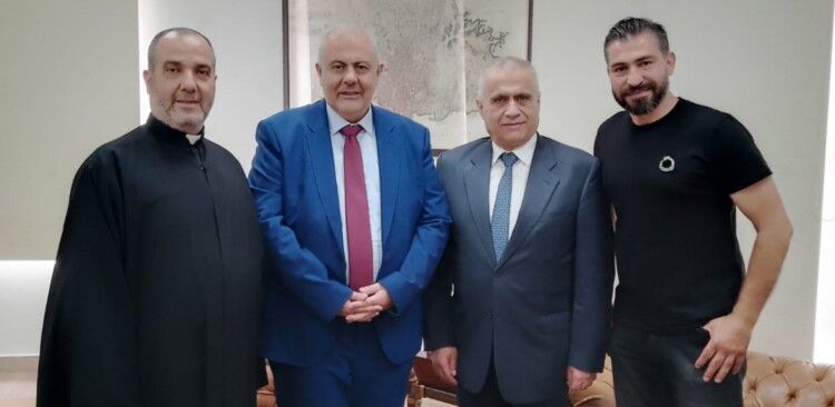 طرابلسي: لإبعاد مواقف الباصات وسيارات الأجرة عن مداخل كنيسة مار بطرس وبولس في الحمرا