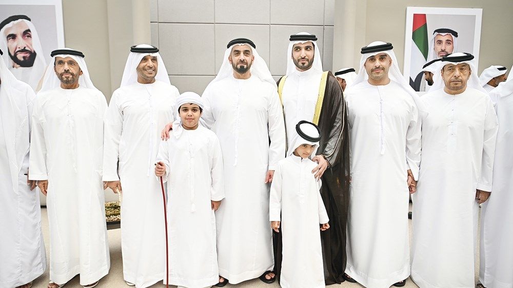 سيف بن زايد يحضر أفراح الشريفي والعميمي