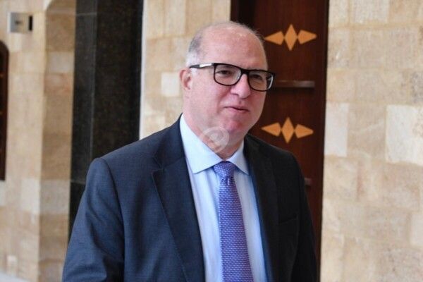 حيدر تابع أوضاع النقل البري والمستشفيات الخاصة والمؤسسات السياحية: مشكلة بدل دفتر القيادة للسائقين حُلّت