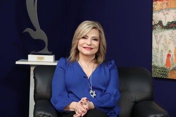 هلا المر : " لا يجوز انتقاد الأب منصور لبكي لهذا السبب.. وكنت أول من كرّم وائل كفوري "