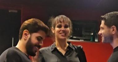 نور عمرو دياب تساند والدتها شيرين رضا فى العرض الخاص لفيلم "فى عز الضهر"