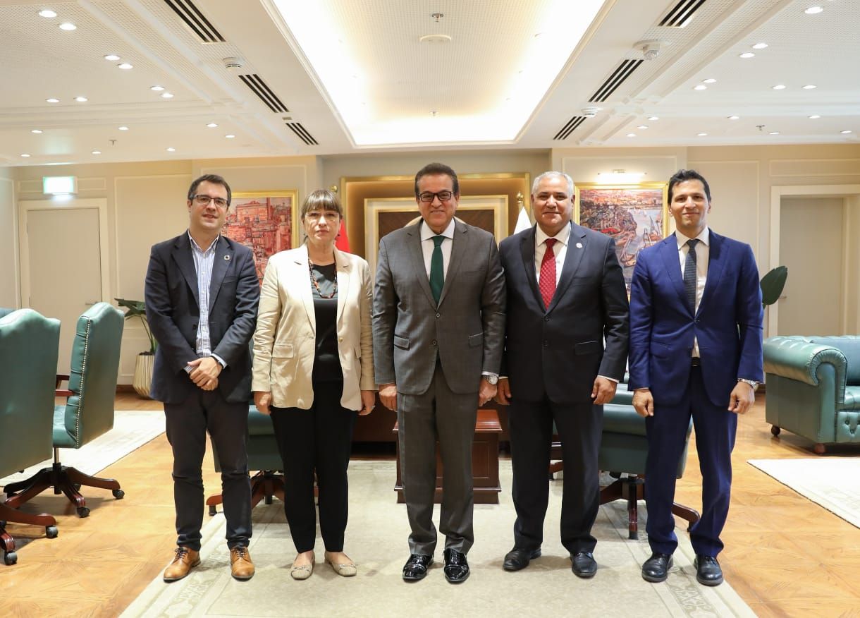 وزير الصحة يستقبل المنسق المقيم للأمم المتحدة بمصر لبحث الخطط المستقبلية