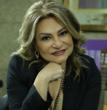 هلا المر : " لا يجوز انتقاد الأب منصور لبكي لهذا السبب.. وكنت أول من كرّم وائل كفوري "