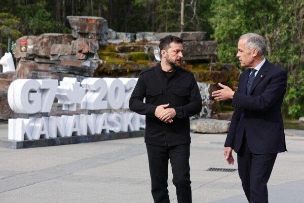 رئيس الوزراء الكندي اعلن عن مساعدات عسكرية كندية لأوكرانيا بقيمة ملياري دولار كندي