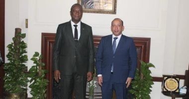 عميد طب قصر العينى يستقبل سفير جمهورية الكونغو الديمقراطية لتعزيز التعاون