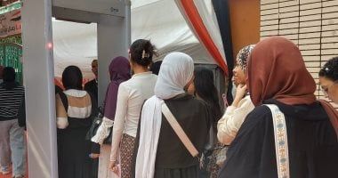 تفتيش ذاتى ومنع للهواتف.. إجراءات مشددة فى لجان الثانوية العامة