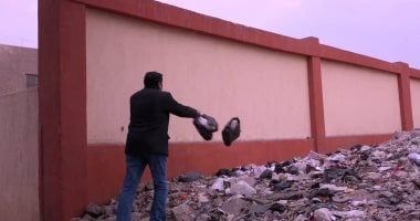 وزارة النقل تطالب المواطنين بعدم إلقاء المخلفات على شريط السكك الحديدية