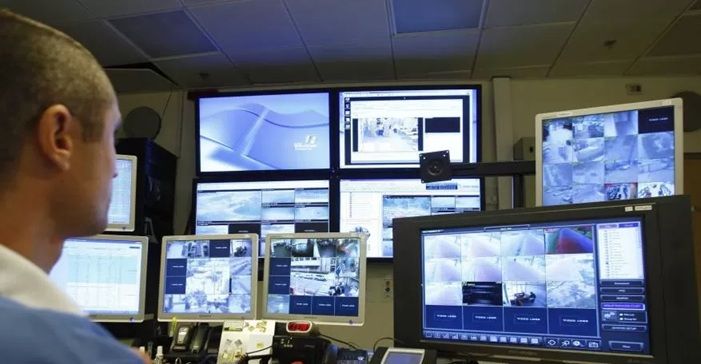 لن تصدق كيف...أكاديمي إماراتي يكشف الطريقة التي اخترقت بها إسرائيل جماعة الحوثي