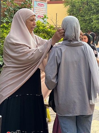 بدء إجراءات تفتيش طلاب الثانوية بالجيزة قبل بدء امتحان اللغة الأجنبية الثانية