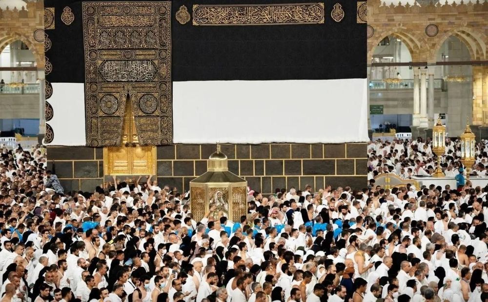 العناية بالحرمين تدعو لتجنب التدافع عند صحن المطاف