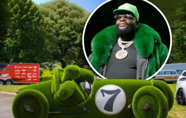 شكلها غريب جداً.. ريك روس يستعرض سيارتها المصنوعة من العشب