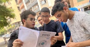 فى ثانى أيام امتحانات الثانوية.. الطلاب يؤدون اختبار اللغة الثانية
