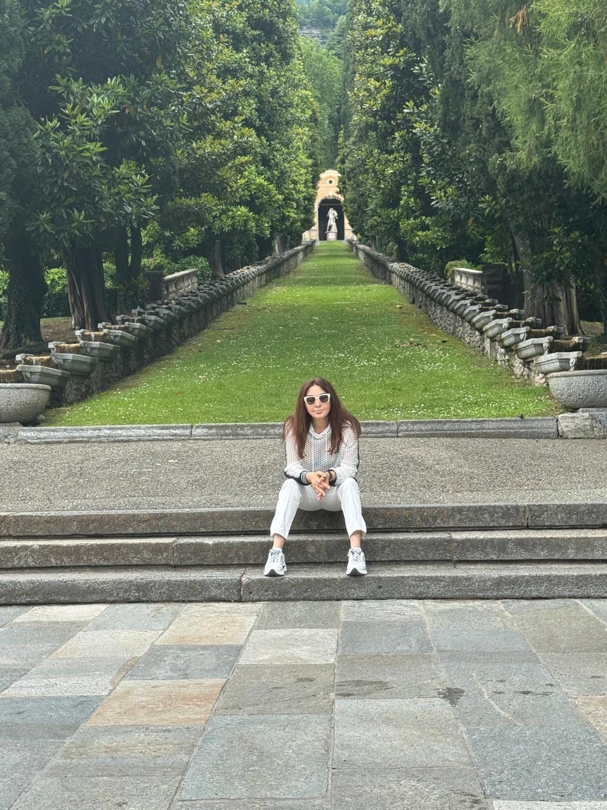 إليسا تحتفى بفسخ تعاقدها مع شركة وترى وتستعد لحفل غنائى فى يوليو