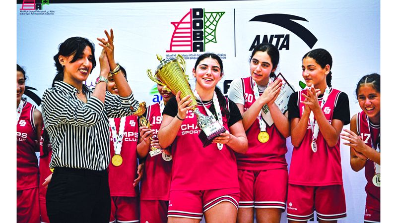 الامارات | تتويج الفائزين في بطولة دبي لأكاديميات السلة