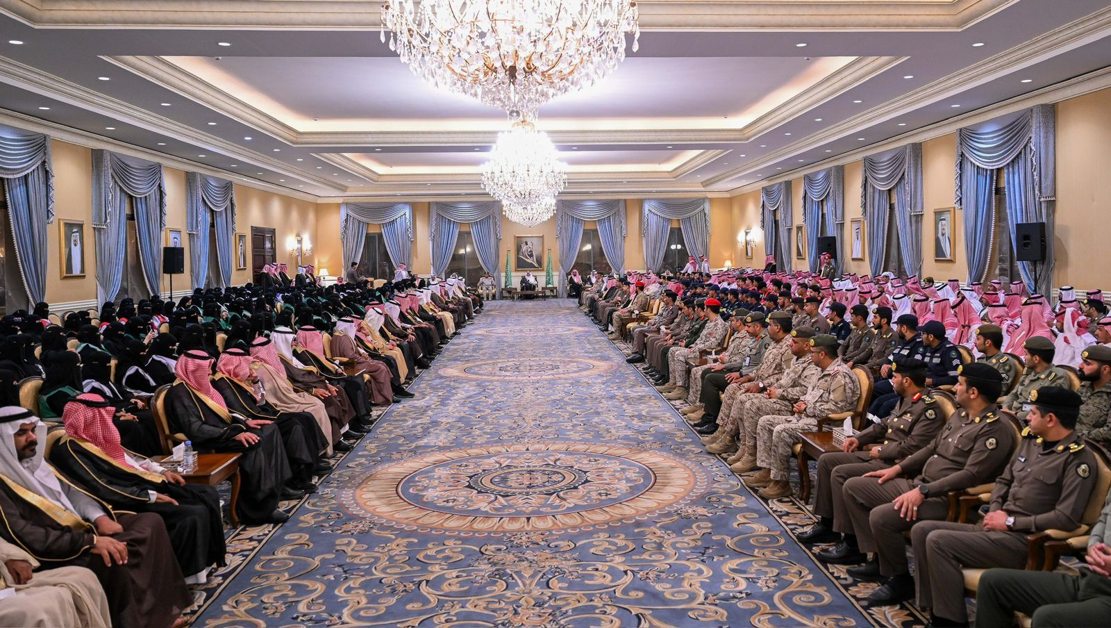 أمير تبوك: جهودكم المخلصة في خدمة ضيوف الرحمن محل فخر واعتزاز الجميع