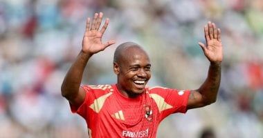 حقيقة تعاقد الزمالك مع بيرسى تاو لاعب الأهلى السابق